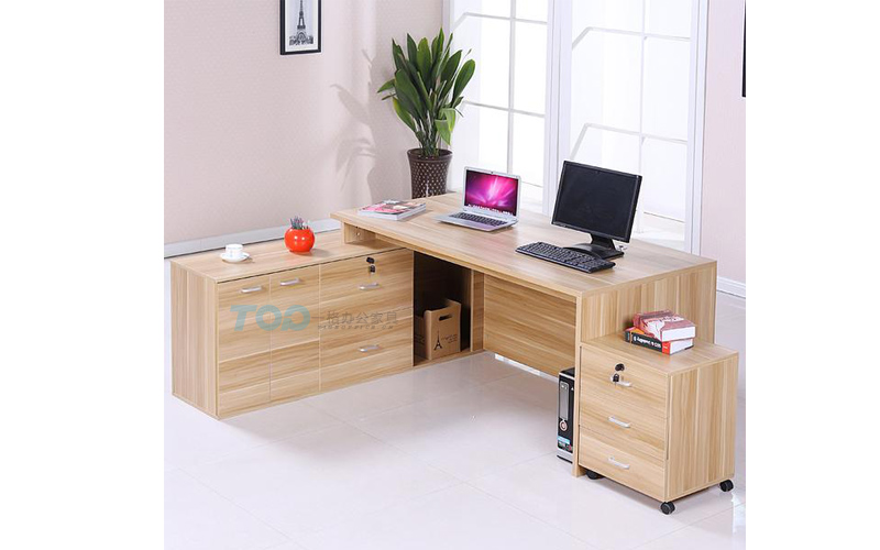 深圳一格暖色調大班臺