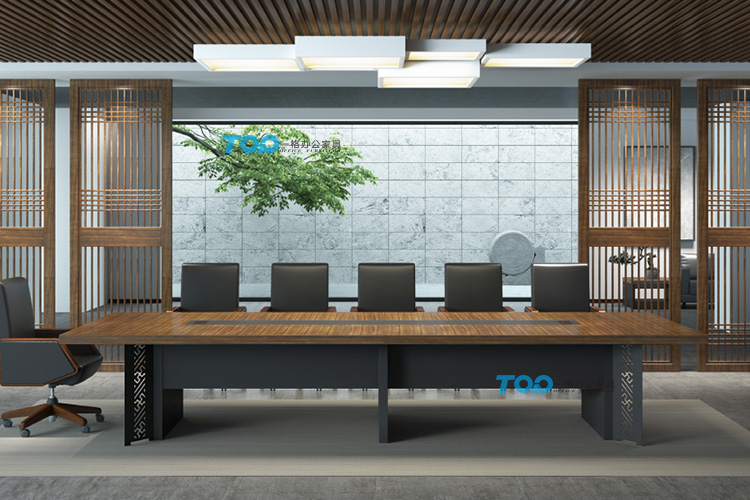 穩重厚實會議桌體現出辦公室無限空間，滿足了能為會議激情充分提升了辦公效率